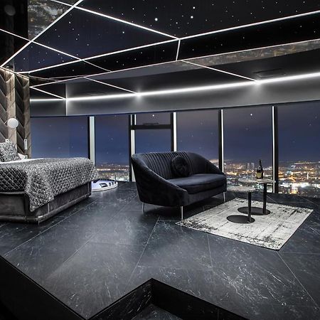 ורוצלב In The Sky - Apartamenty W Sky Tower מראה חיצוני תמונה