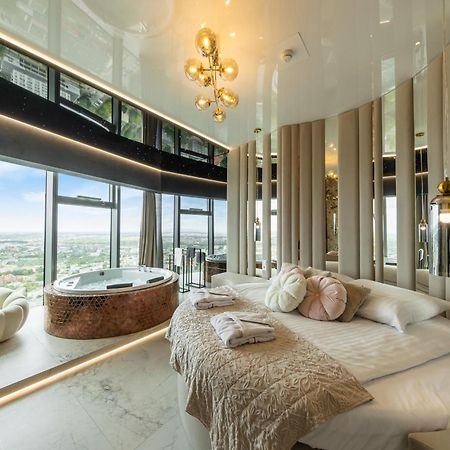 ורוצלב In The Sky - Apartamenty W Sky Tower מראה חיצוני תמונה
